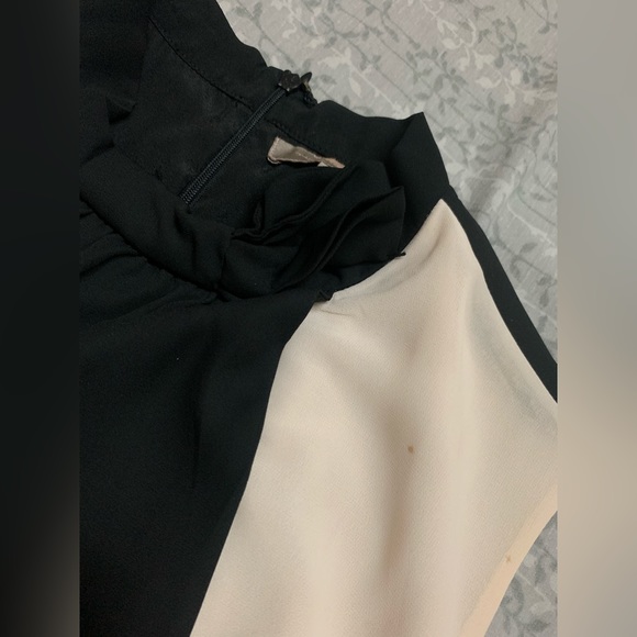 Woman’s black and white dress. Sleeveless. Size XS. - Picture 8 of 8